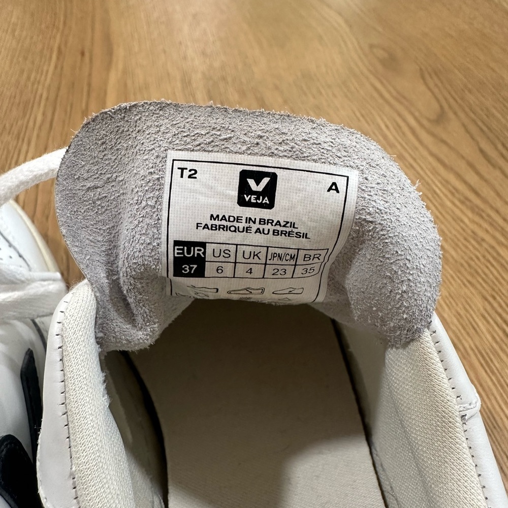 Veja White and Black Casual Sneakers - Picture 4 of 4